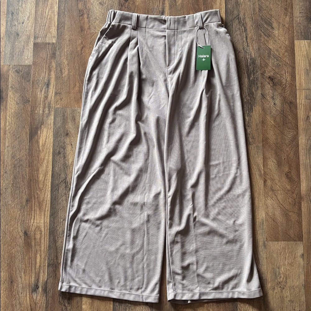 HALARA Wide Leg Pants in Taupe